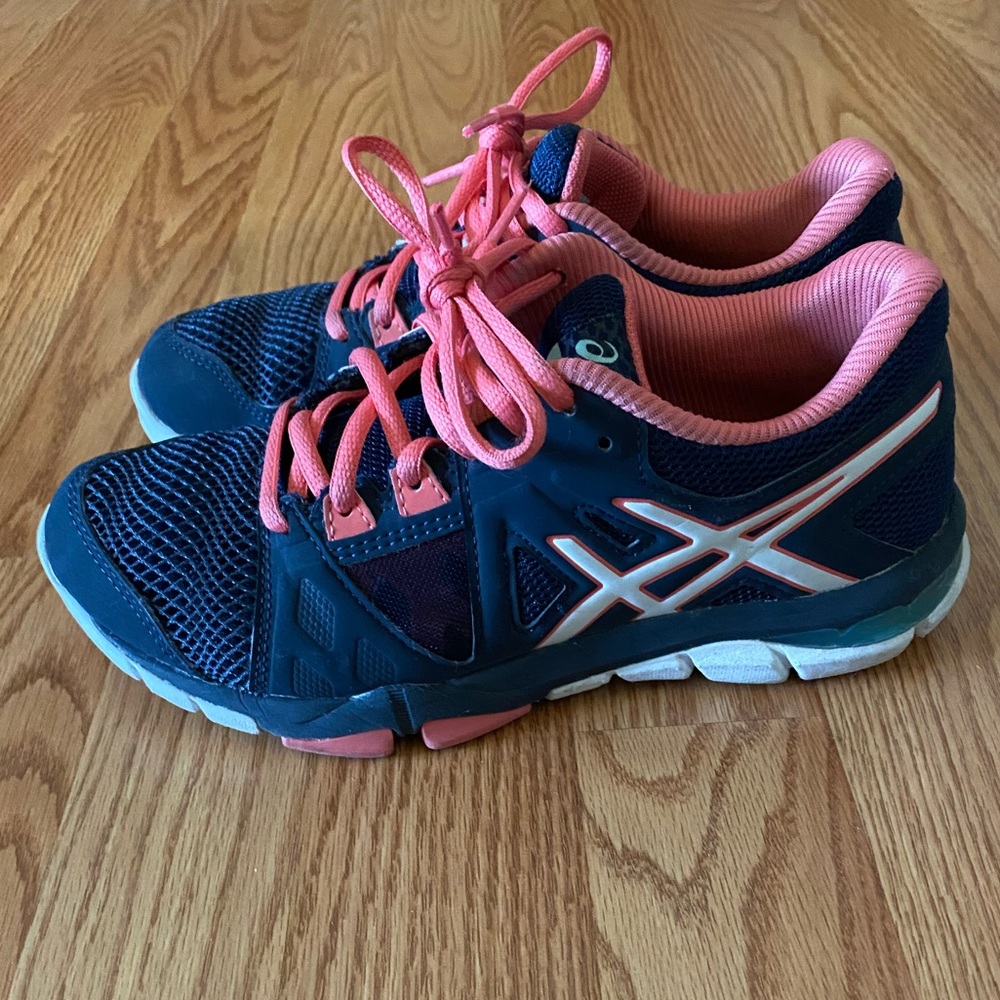 ASICS training gym shoes
